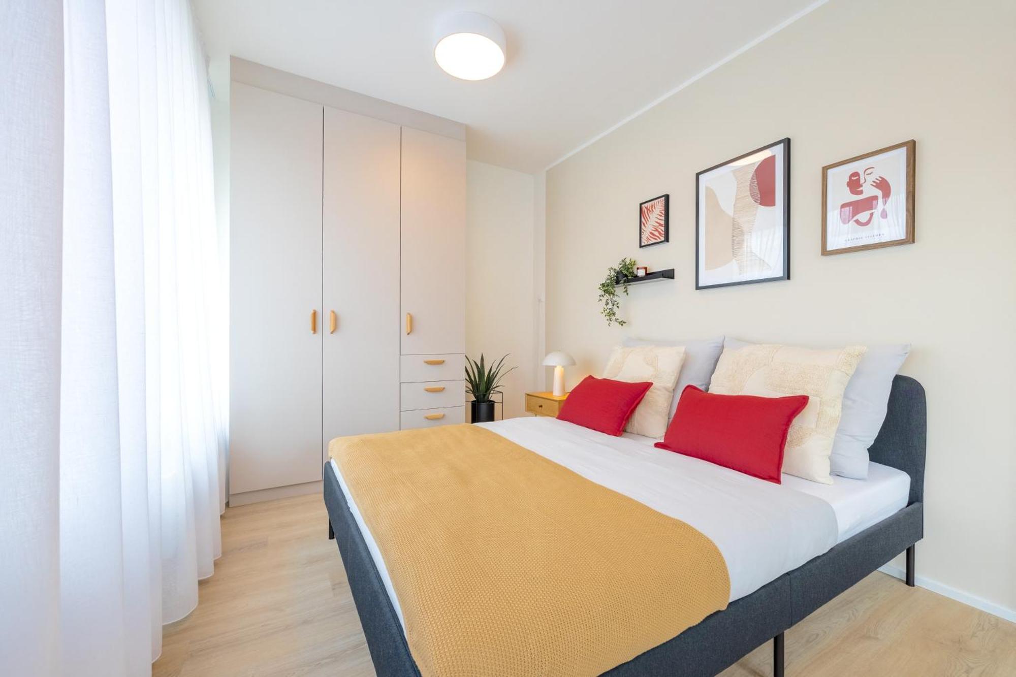 Апартаменты Bright 2Br - 4Th Floor, Balcony, Free Parking By Gravity Прага Экстерьер фото